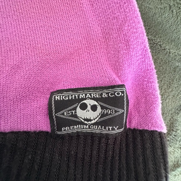 Disney Nightmare Before Christmas Size M
Sleepshirt Pajamas - Picture 3 of 6